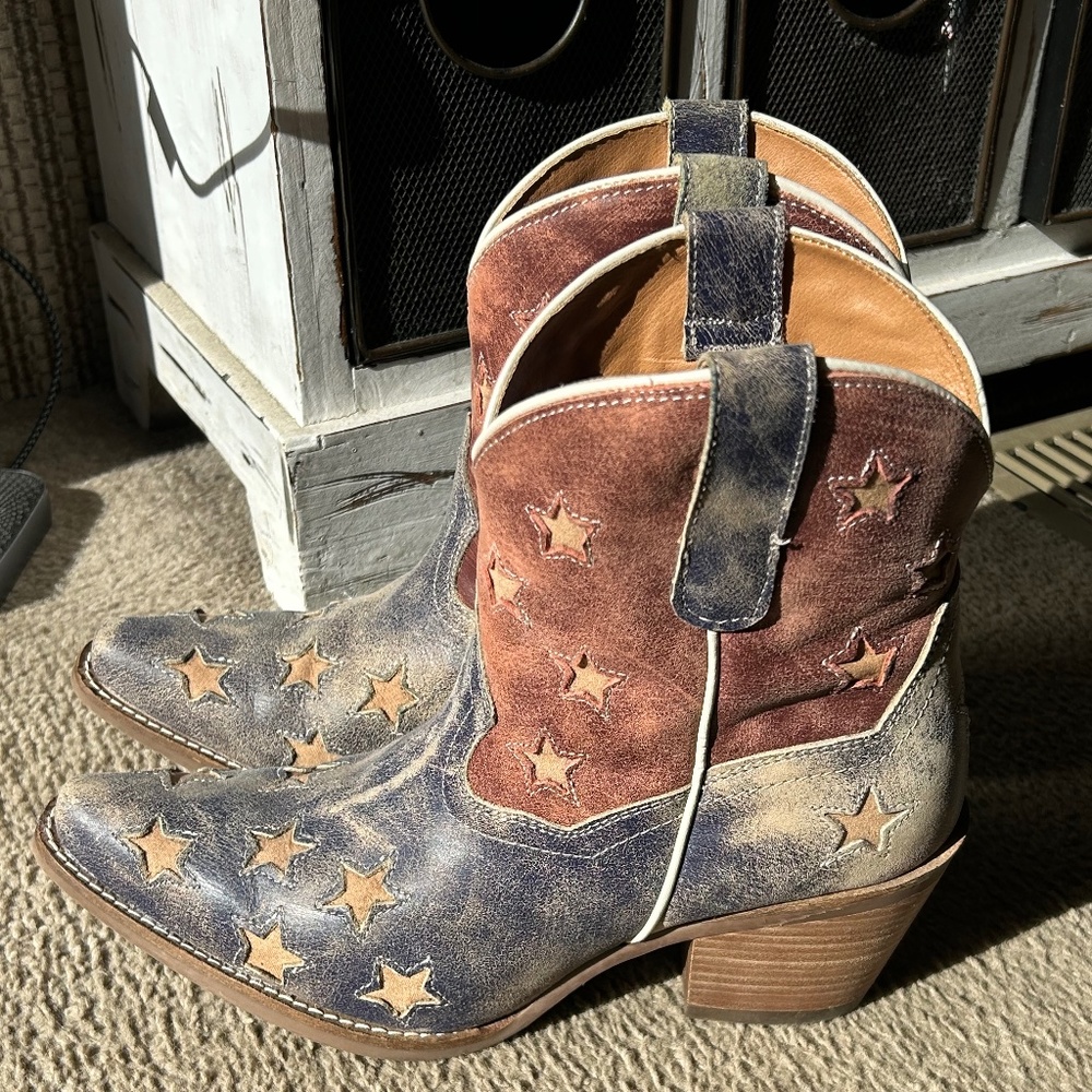 Ladies Dingo Booties